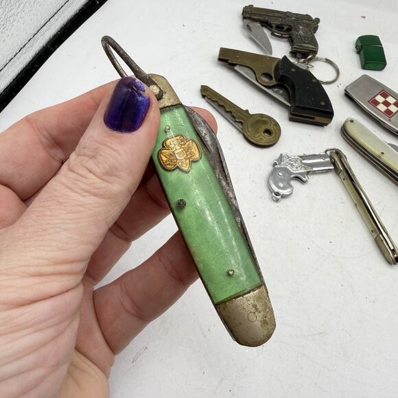 vintage Novelty Pocket Knife Knives Devil Girl Scout Gun Mini Revolver Purina - Picture 4 of 16